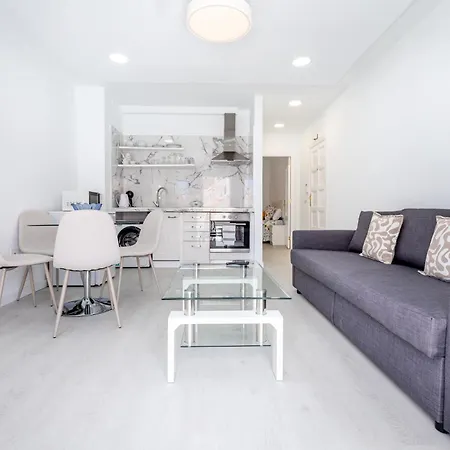 Brand New Amazing Floritas 21-4 Apartment