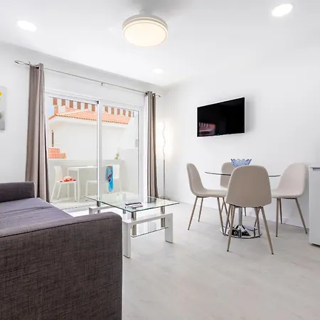 Apartment Brand New Amazing Floritas 21-4